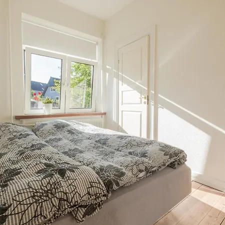 Spacious 2-bed In Appartement